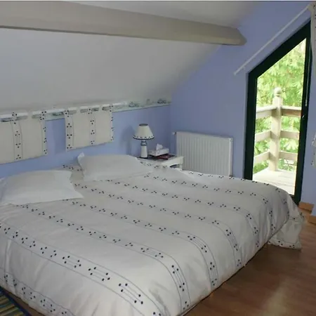 Lez Orees Bed & Breakfast Sémeries